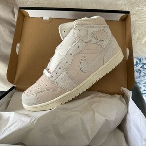 Size 10 - Air Jordan 1 SE Craft Mid Pale Ivory